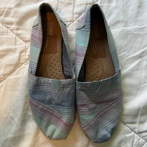 TOMS Summer Stripe Blue - size 8